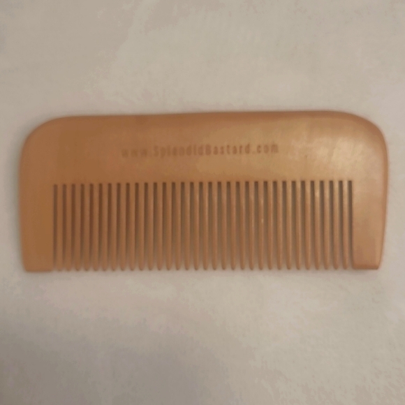 Beard Comb & Beard Shampoo Bar - Picture 2 of 4